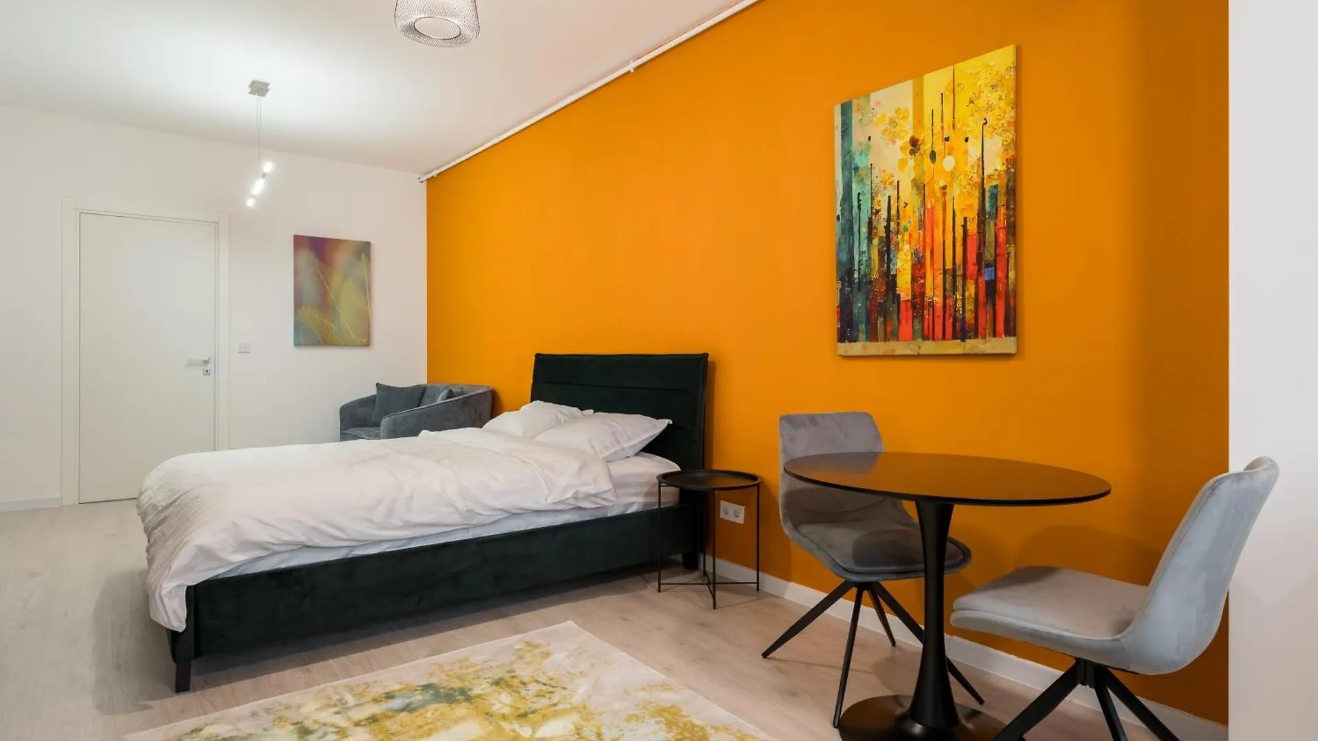 Ivory Concept Studio 65B Bucharest Apartment