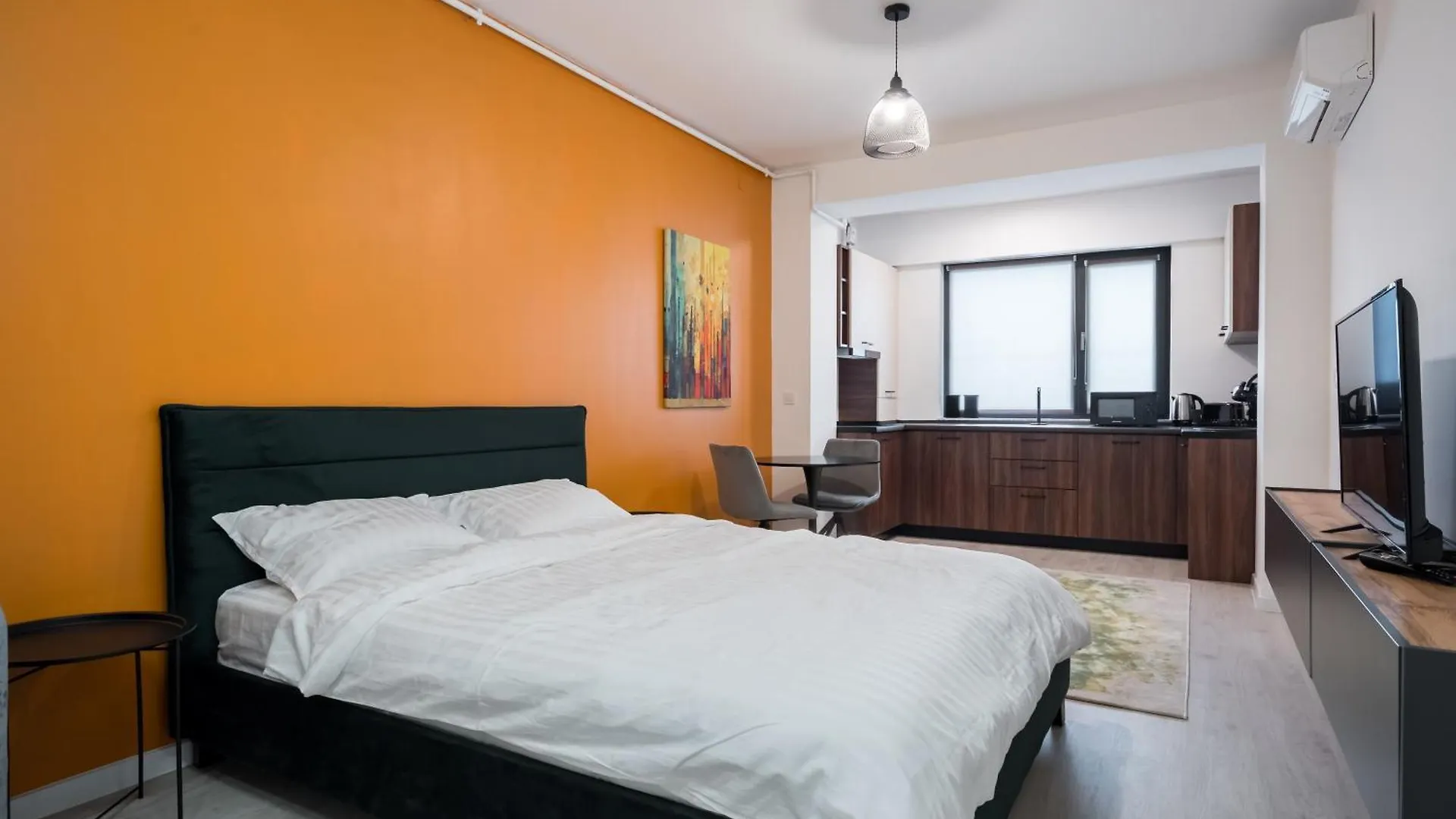 Ivory Concept Studio 65B Bucharest Apartment
